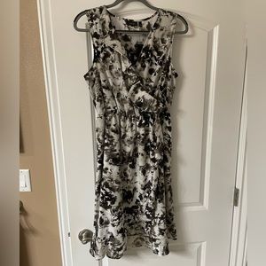 Women’s size large resort or business casual dress 👗. NWT!!!